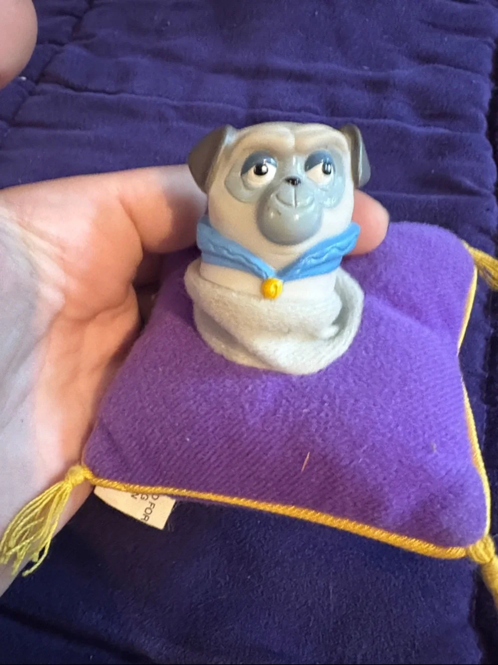 Vintage Disney Burger King Pocahontas Percy The Pug On Pillow Finger Puppet